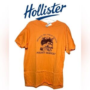 👕 NWT Hollister men’s Tee size XL”what’s hard about it rocket science”
